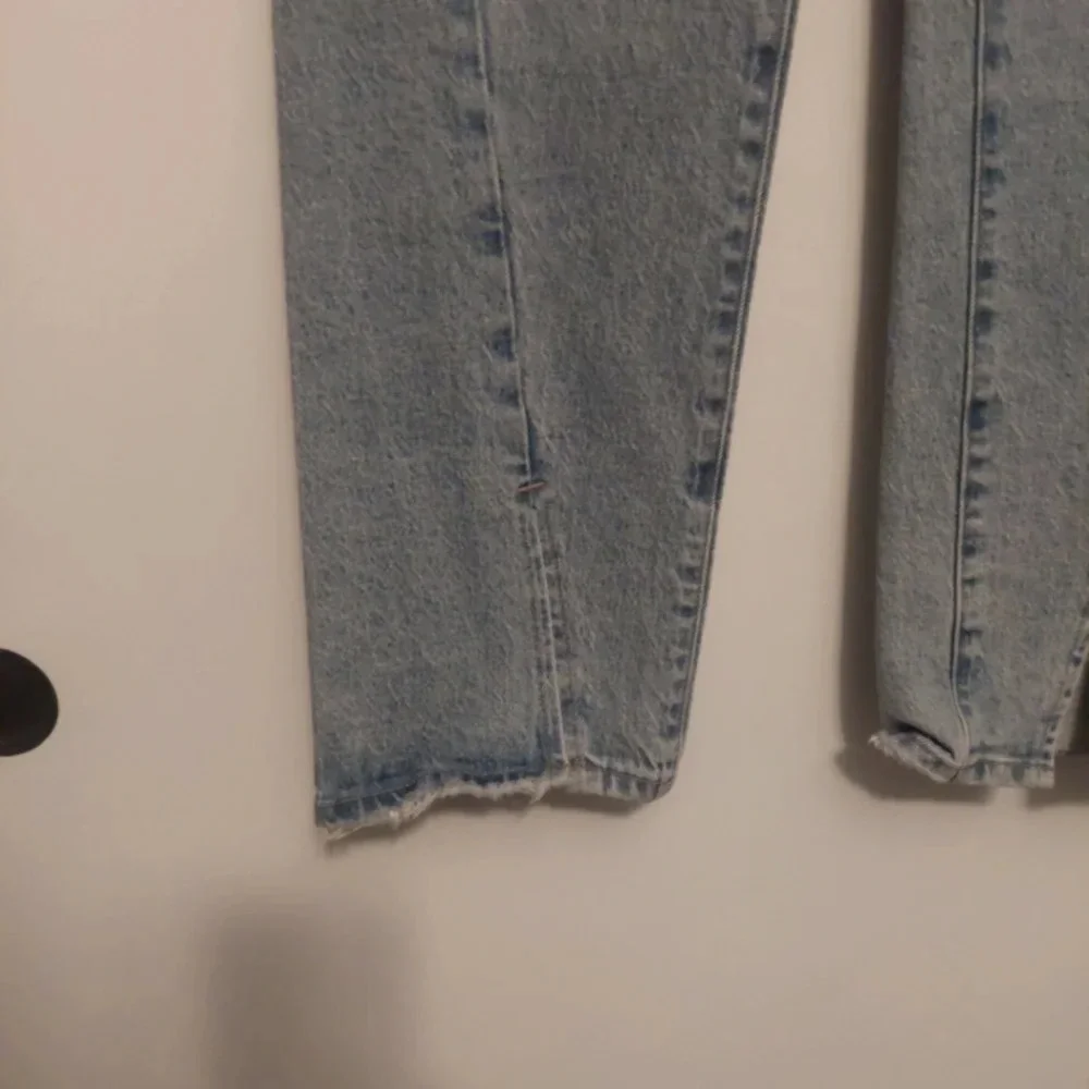 New Good American Good Boy split hem jeans size 4/27 - Picture 7 of 9